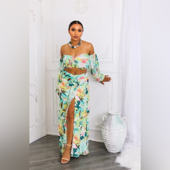 Floral Maxi Skirt Set - Picture 4 of 11